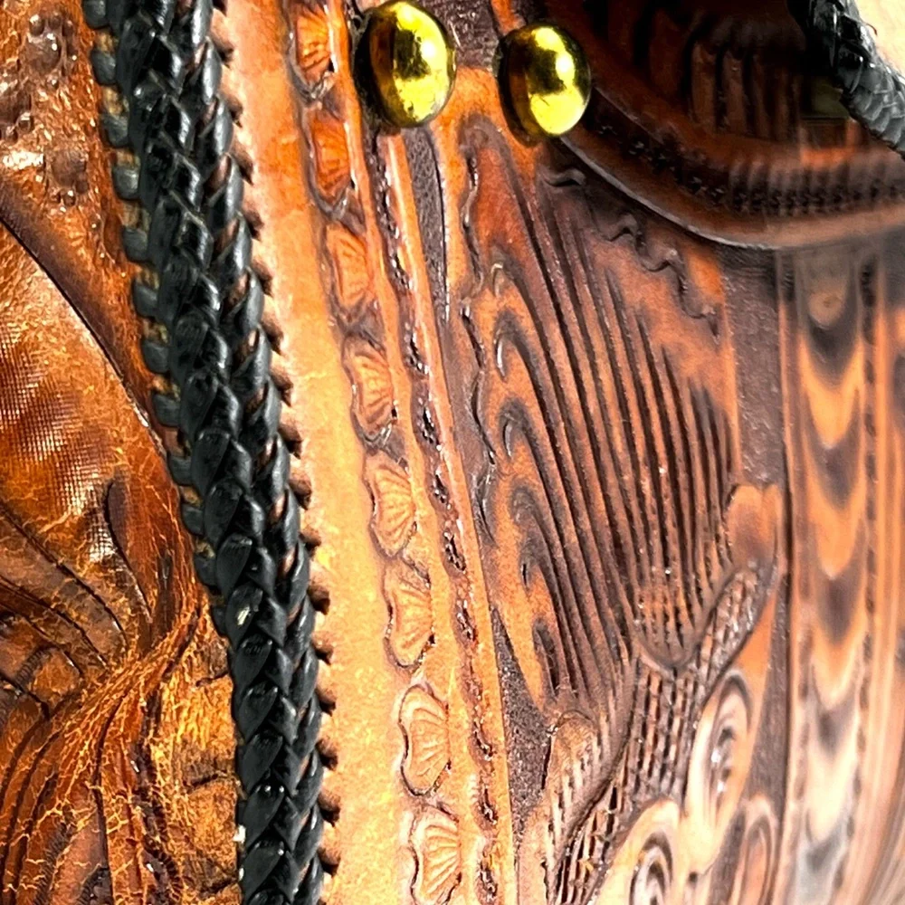 VINTAGE 1950’s | TOOLED LEATHER x-large briefcase